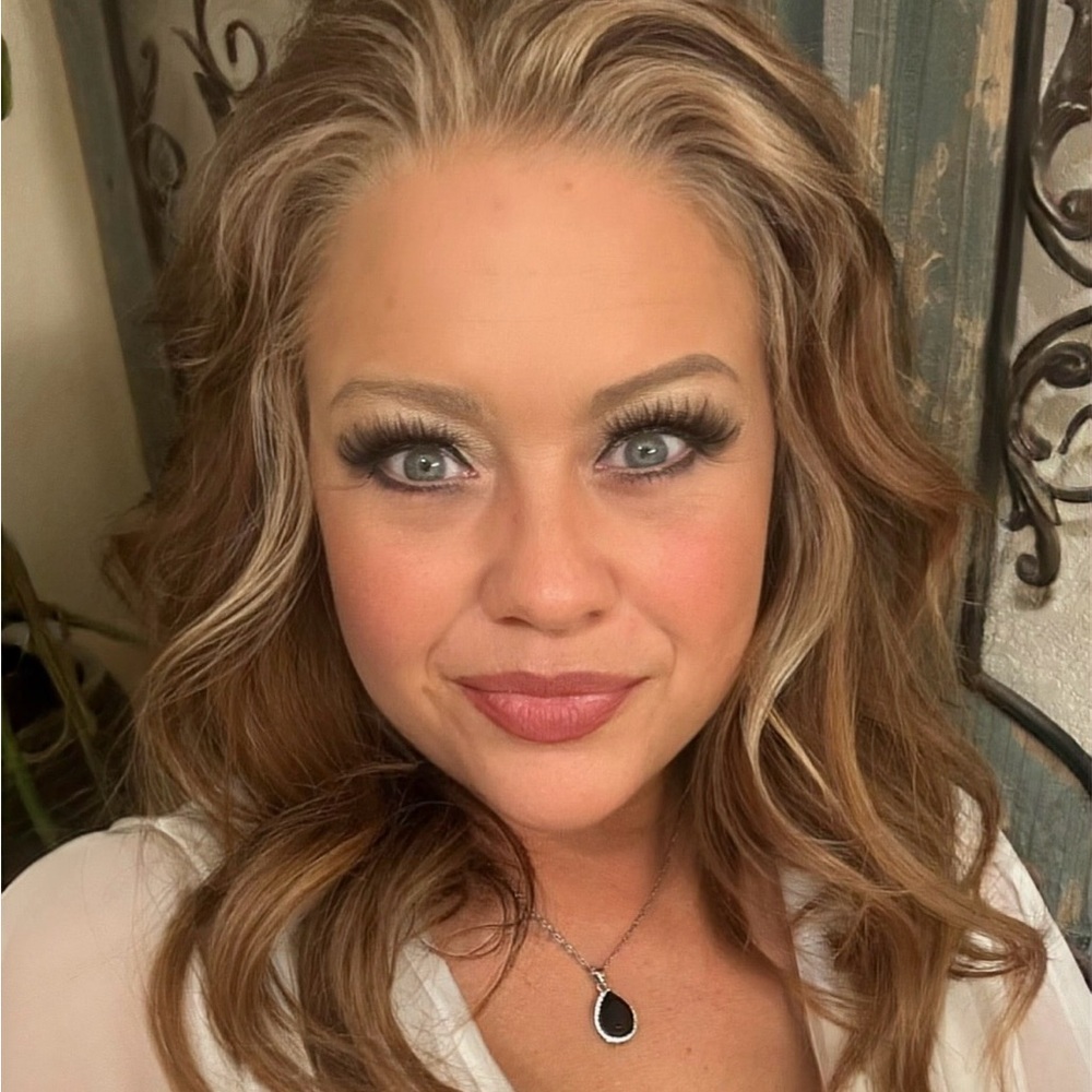 Meet your Posher, Cyann